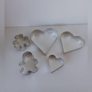 Five Metal Cookie Cut-Out Cutters 3 Heart, 1 Shamrock, And 1 Gingerbread Man